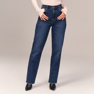 Abercrombie & Fitch Curve Love Ultra High Rise 90s Straight Jean